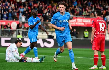 Eronda porno Porno katta kokrak ona suv parisi