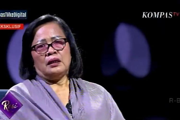 Ibunda Brigadir J, Rosti Hutabarat, dalam program Rosi Kompas TV, Kamis (29/9/2022).