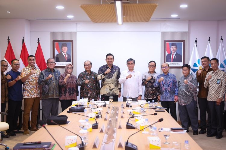 Menteri Usaha Mikro Kecil dan Menengah (UMKM) Maman Abdurrahman bersama Menteri Ketenagakerjaan Yassierli sepakat memberdayakan UMKM sebagai upaya menciptakan wirausaha berkualitas dengan mengoptimalkan pemanfaatan Balai Latihan Kerja (BLK). 