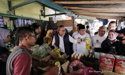 Kunjungi Pasar Cendrawasih Metro, Mendag Pastikan Harga Kebutuhan Pokok Tetap Stabil