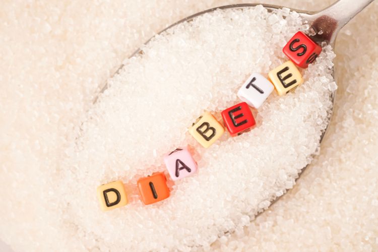 Diabetes adalah suatu kondisi yang terjadi ketika gula darah (glukosa) terlalu tinggi dan ini dapat dialami oleh siapa saja dari segala usia. Ini adalah salah satu dari 10 penyebab utama kematian dan kecacatan di dunia. 