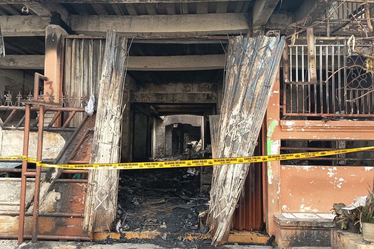 Detik-detik Mencekam Kebakaran Rumah Kos di Tebet: Penghuni Lompat, 4 Orang Tewas