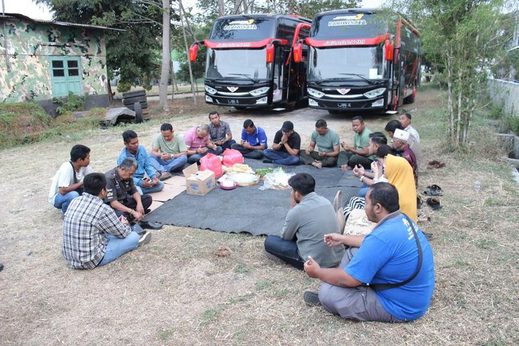 Peresmian perdana bus Juragan 99 Trans 