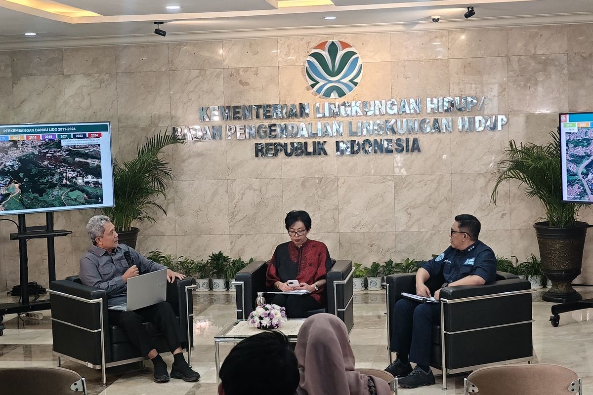 Konferensi pers Kementerian Lingkungan Hidup (KLH) soal dugaan pelanggaran dokumen lingkungan di Kawasan Ekonomi Khusus (KEK) Lido. Konferensi pers digelar di Kantor KLH, Jakarta Timur, Jumat (7/2/2025).