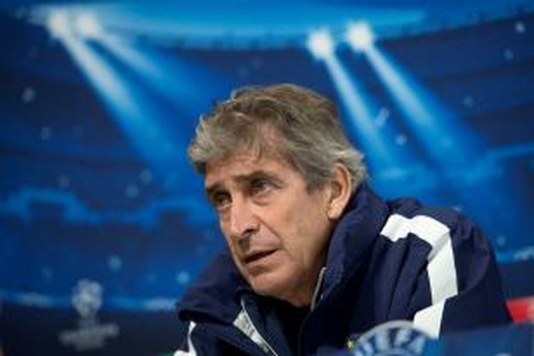 Manajer Manchester City, Manuel Pellegrini. 