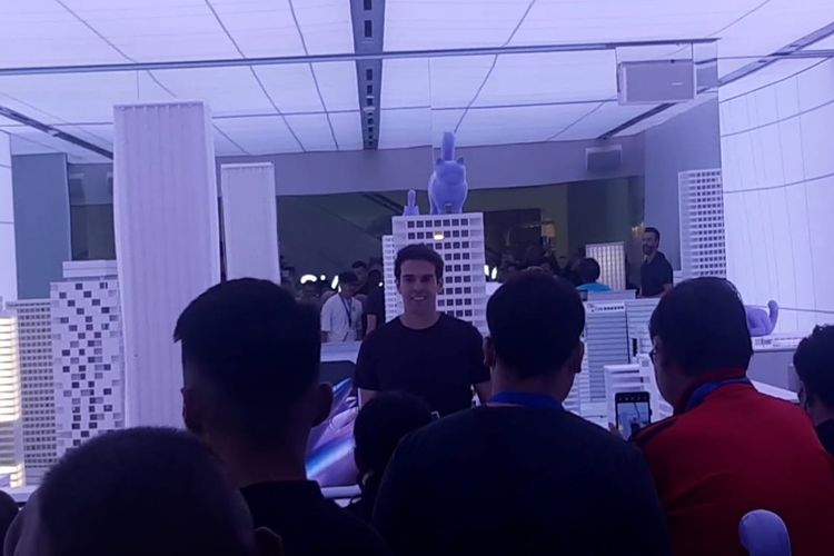 Legenda sepak bola dunia, Kaka, menghadiri acara bersama Oppo di Plaza Indonesia, Jakarta, pada Sabtu (3/6/2023) siang WIB.