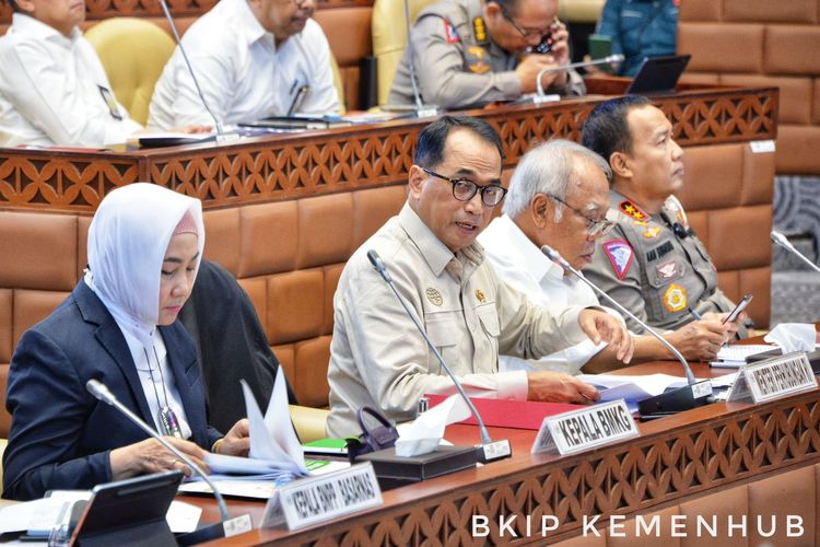 Menteri Perhubungan Budi Karya Sumadi