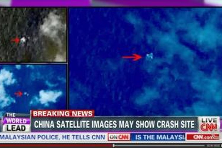 Citra satelit yang diduga merupakan puing pesawat Malaysia Airlines yang hilang sejak Sabtu (8/3/2014). Citra disebutkan terekam pada Minggu (9/3/2014) pagi tetapi baru dipublikasikan pada Rabu (12/3/2014).