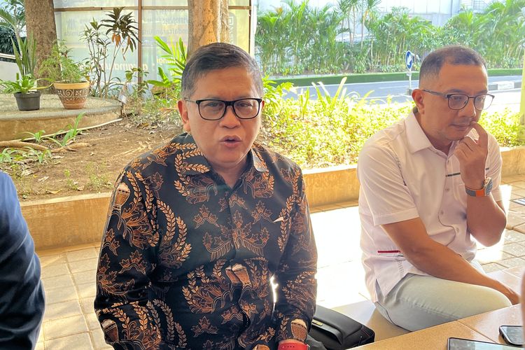 PDIP Larang Kader Terlibat Program MBG, Hasto: Itu Program Negara