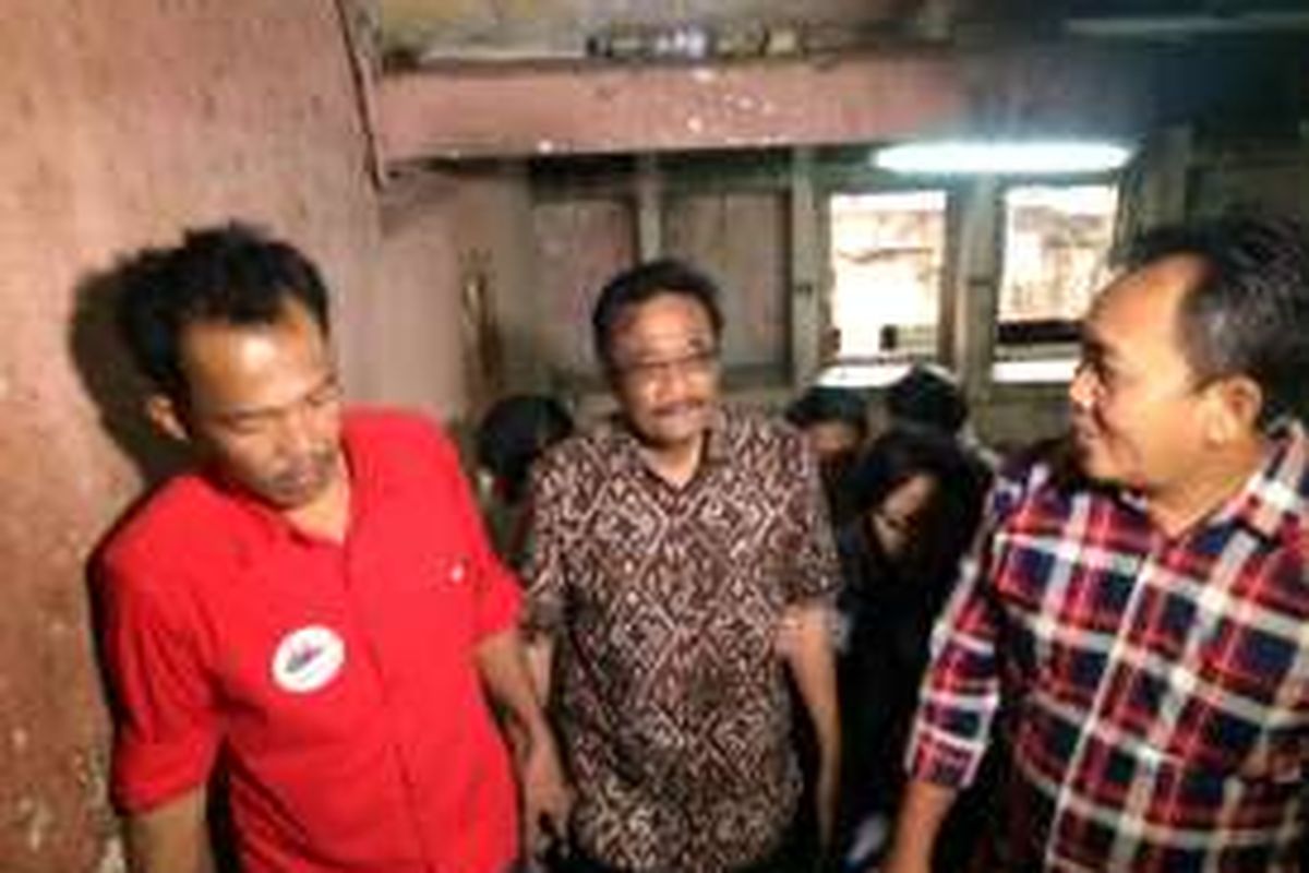 Calon wakil gubernur DKI Jakarta petahana, Djarot Saiful Hidayata di Rusunami Cilincing, Jakarta Utara, Minggu (4/12/2016).