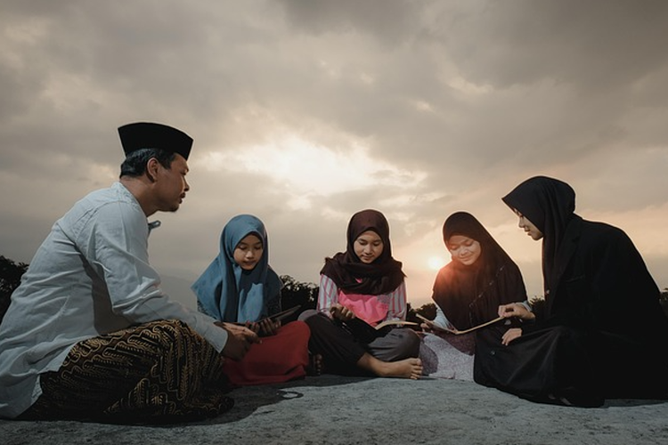 Sanad Ilmu dalam Tradisi Pesantren, Bukan Sekadar Rantai Nama Ulama
