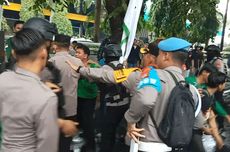 Demo Kompensasi PLN di Makassar Berakhir Ricuh, Polisi Amankan 6 Mahasiswa