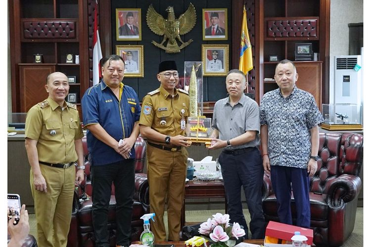 Gubernur Lampung Rahmat Mirzani Djausal saat menerima kunjungan dari perwakilan Qingdao Dagu Grain Co Ltd. 
