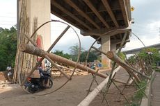 Penjual Pohon Pinang di Jatinegara Kebanjiran Pesanan Menjelang HUT RI