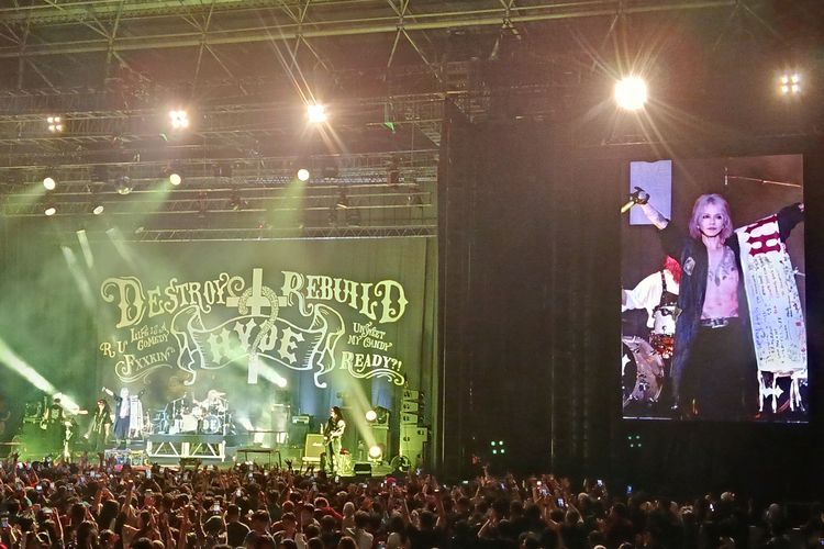 Penyanyi dan musisi asal Jepang, HYDE menggelar konser di Jakarta Selatan, Sabtu (1/11/2025). Konser in bagian dari tur HYDE [INSIDE] LIVE 2025 Tour.