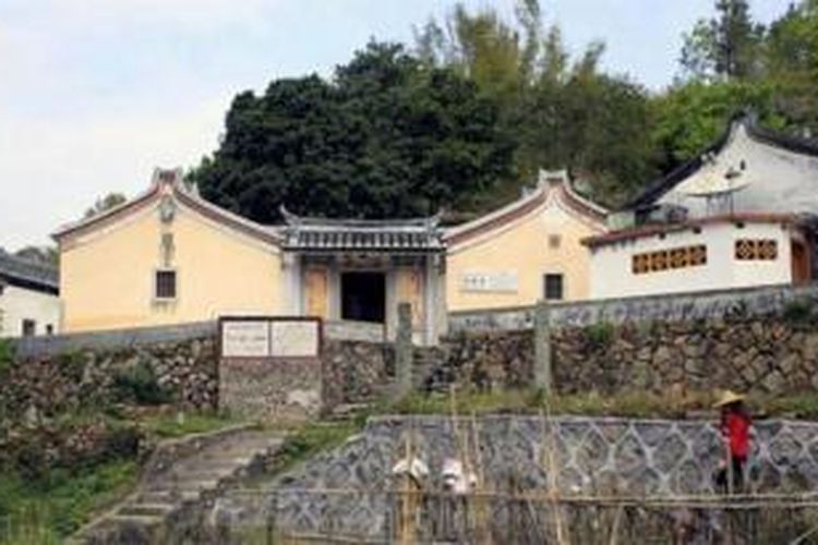 Kediaman leluhur Lee Kuan Yew di provinsi Guangdong, China ini dibangun kakek buyutnya pada 1884.