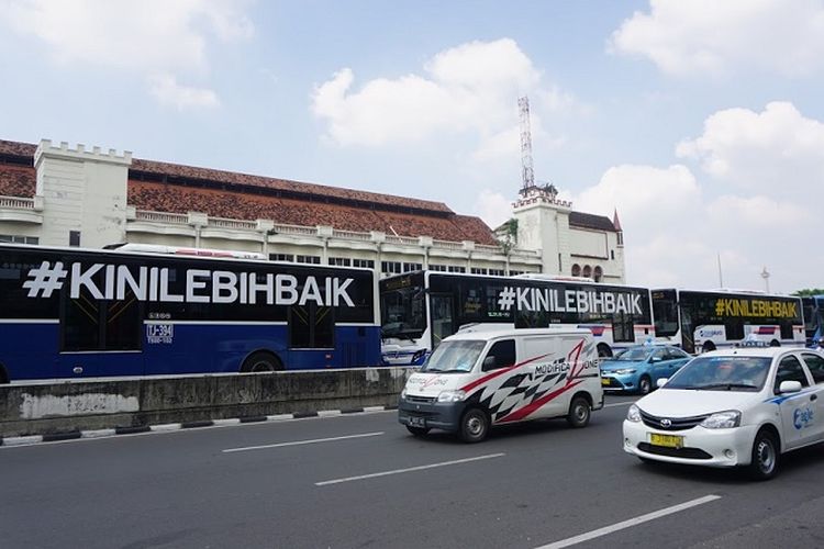 Bus Transjakarta
