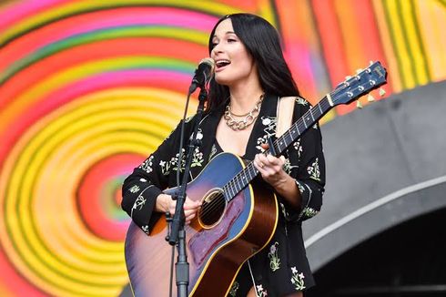 Lirik dan Chord Lagu Late to the Party - Kacey Musgraves