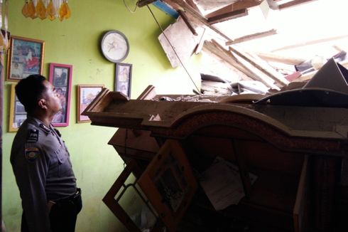 Rumah yang Baru Dibangun di Bandung Ambruk, Satu Orang Tewas