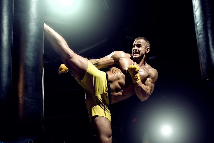 Ilustrasi olahraga kickboxing