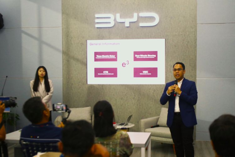 Narendro Bawono Cahyolaksono, Product Planning Assistant Manager PT BYD Motor Indonesia