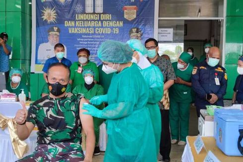 20 Relawan di Papua Disuntik Vaksin Covid-19, Gubernur dan Wagub Tak Memenuhi Syarat