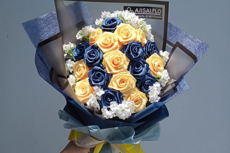 Karangan bunga buatan Ajisaicraftshop kini sudah dijual di Singapura.
