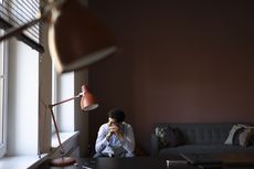 Apa yang Dilakukan Saat Sedang Sedih? 10 Cara Efektif untuk Mengelola Kesedihan