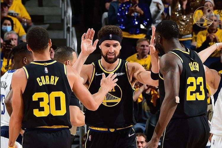 Tiga bintang Golden State Warriors: Stephen Curry, Klay Thompson, Draymond Green, mengantarkan Warriors ke Final NBA 2022 setelah mengempaskan Dallas Maverics pada Kamis (26/5/2022) malam waktu AS.