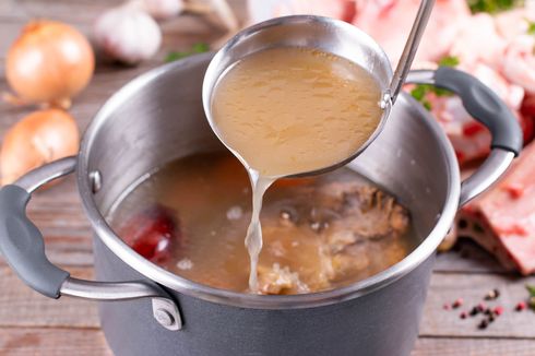 4 Cara Membuat Kaldu Sapi Umami, Bikin Sup  Lebih Lezat