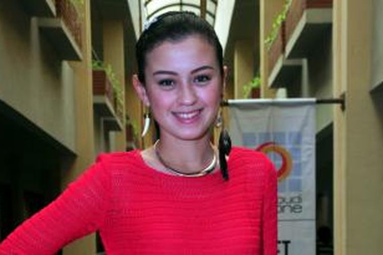 Kimberly Ryder hadir dalam press screening film drama action Runaway, yang dibintanginya, di XXI Setiabudi Building, Kuningan, Jakarta Selatan, Senin (21/7/2014) malam.