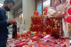 Curhat Pedagang Angpao dan Kue Keranjang Jelang Imlek 2021, Omzet Turun Hingga 70 Persen