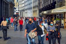 Aturan Sudah Dicabut, Sebagian Warga Italia Masih Pakai Masker