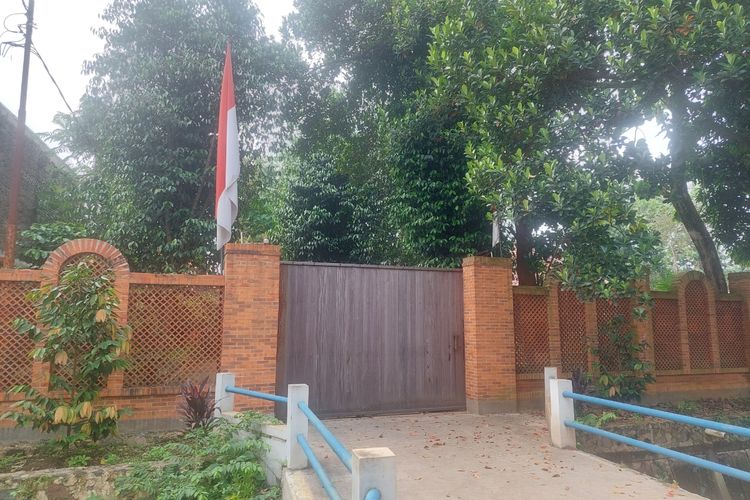 Aset berupa rumah milik Pimpinan Pondok Pesantren Al-Zaytun Panji Gumilang di Jalan Swadaya, RT02/RW03, Krukut, Limo, Kota Depok, Jawa Barat. Foto diambil pada Jumat (23/6/2023).