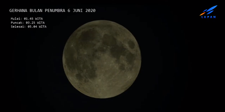 Foto pengamatan gerhana bulan penumbra pukul 01.30 WITA, Sabtu (6/6/2020).