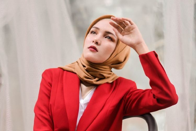 Meski Di Rumah Saja Lebaran Tetap Bisa Bergaya Dengan Outfit Berikut Meski Di Rumah Saja Lebaran Tetap Bisa Bergaya Dengan Outfit Berikut