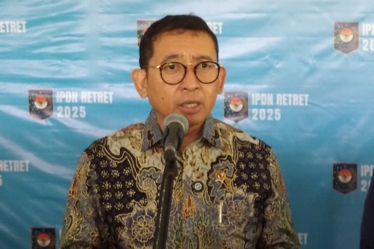 Menteri Kebudayaan Fadli Zon setelah memberi pembekalan kepada 86 kepala daerah peserta retret gelombang kedua di Kampus IPDN Jatinangor, Kabupaten Sumedang, Jawa Barat, Selasa (24/6/2026).