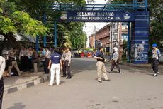 Benda Diduga Bom Ditemukan Polisi di Depan Yupentek Tangerang