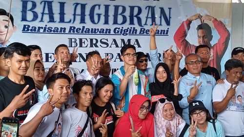 Temui Relawan Bala Gibran di Salatiga, Kaesang Ajak Menangkan Prabowo-Gibran Satu Putaran