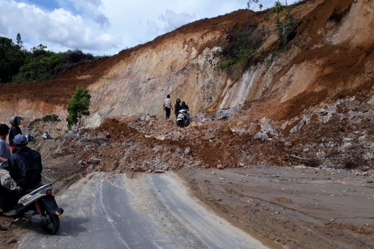 Longsor di Kabupaten Lebong, Bengkulu.