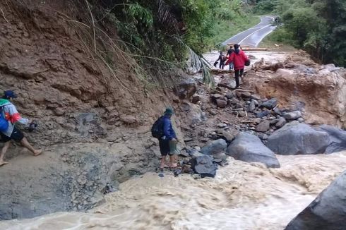 Jalan Ruteng-Labuan Bajo di Flores Barat Masih Lumpuh akibat Longsor