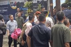 Mau Ikut Pilkada Bogor, Sendi Fardiansyah Masih Ikut Iriana Jokowi Bagi-bagi Bingkisan ke Warga