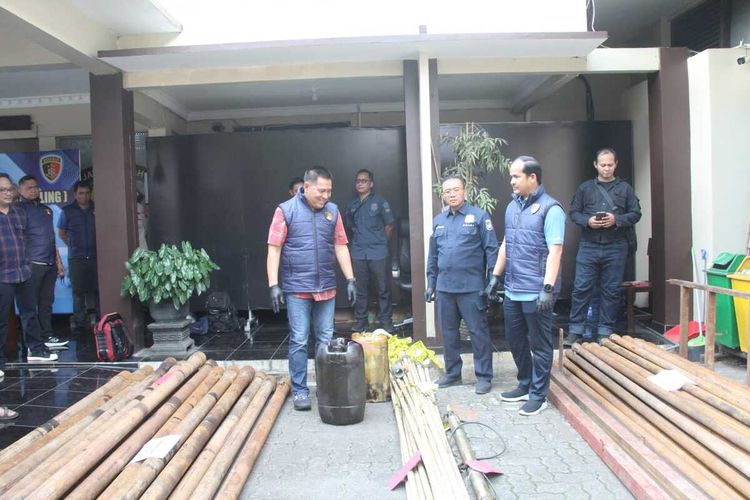 Polda Jateng Bongkar Pengeboran Minyak Ilegal di Blora dan Rembang, 3 Orang Jadi Tersangka