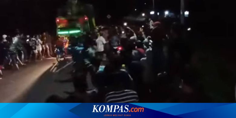 Viral Video Truk  di Jawa  Timur  Disebut Tabrak Kerumunan 
