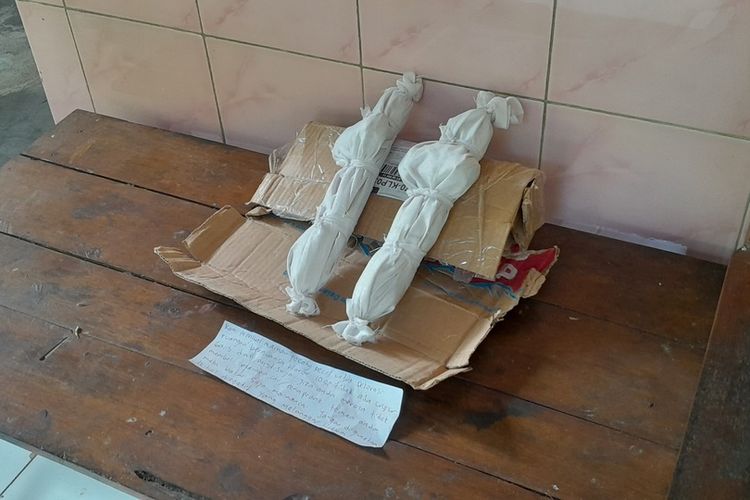 Teror Paket Isi Pocong Mini Gegerkan Warga Lendah Kulon Progo