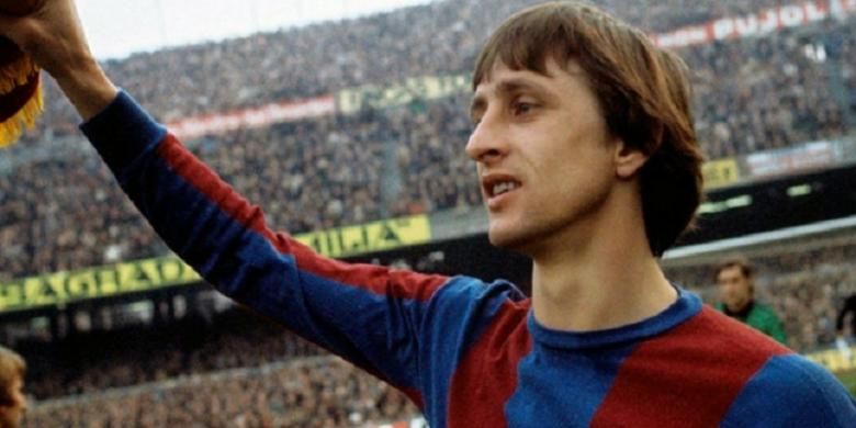 Johan Cruyff saat masih memperkuat FC Barcelona.