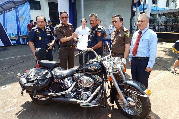 Ilustrasi: Kantor Wilayah (Kanwil) Direktorat Jenderal Bea Cukai (DJBC) Jawa Barat menghibahkan 7 unit sepeda motor Harley Davidson kepada Polda Jawa Barat dan 2 unit kepada Kejaksaan Tinggi Jawa Barat, Rabu (11/12/2019).