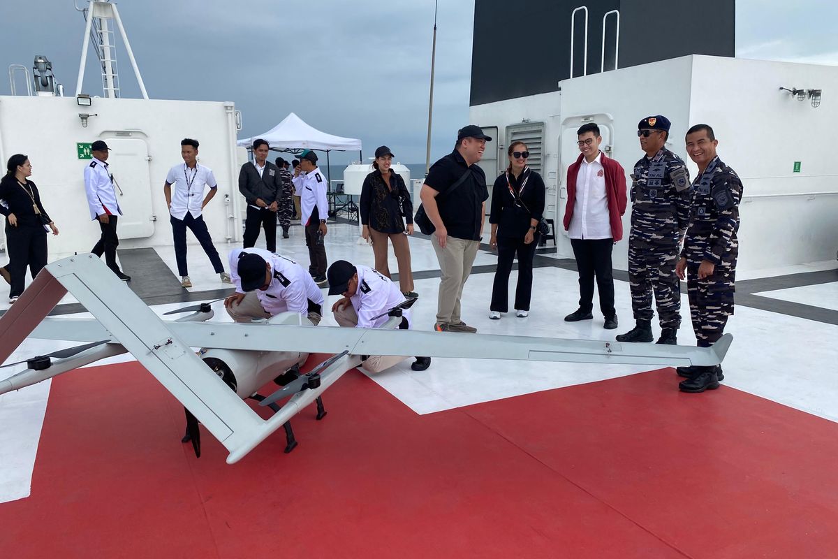 Drone Aruna 45 Hasil Daur Ulang Sukses Uji Terbang di Perairan Jakarta