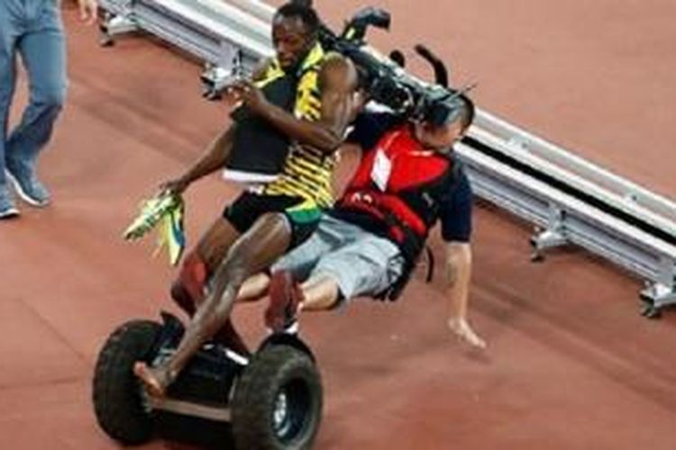 Usain Bolt ditabrak skuter listrik kamerawan