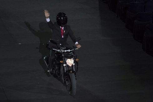 Ratu Elizabeth Terjun Payung, Presiden Jokowi Pakai Motor Gede...
